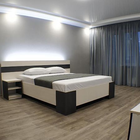 Двухкомнатный Люкс Центр Металлургов 19 Kr Apartments Krywyj Rih Exterior foto